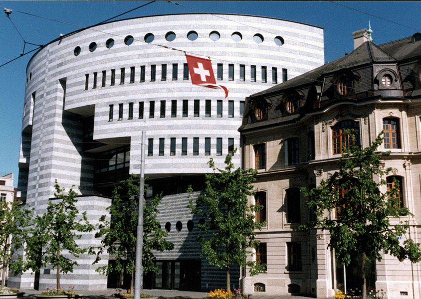 BIS:n Botta-rakennus Baselissa, Sveitsissä. Kuva: BIS
