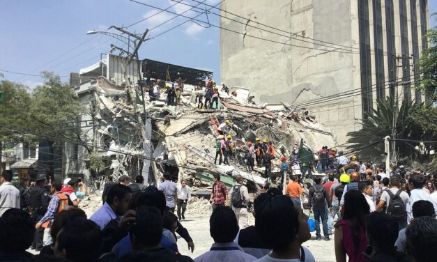 Meksikon maanjäristys: Kansalaisten solidaarisuus voitti jälleen kankean hallinnon