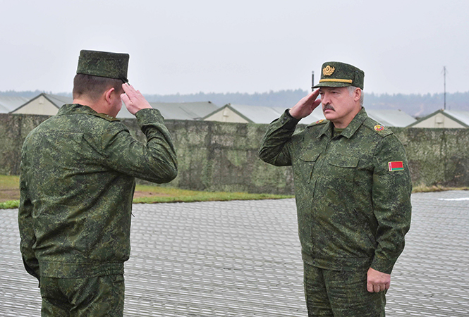 Yllätyksetön Zapad muistutti Valko-Venäjän vaikeasta asemasta