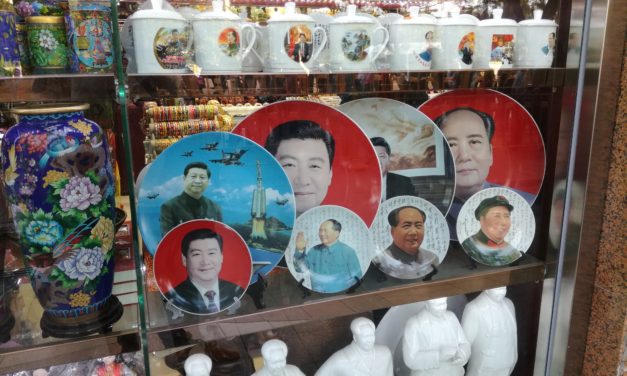 Kiinan kommunistisen puolueen suurkokous meni käsikirjoituksen mukaan – Xi Jinping säilyy johdon ytimenä, mutta on tuskin kaikkivaltias