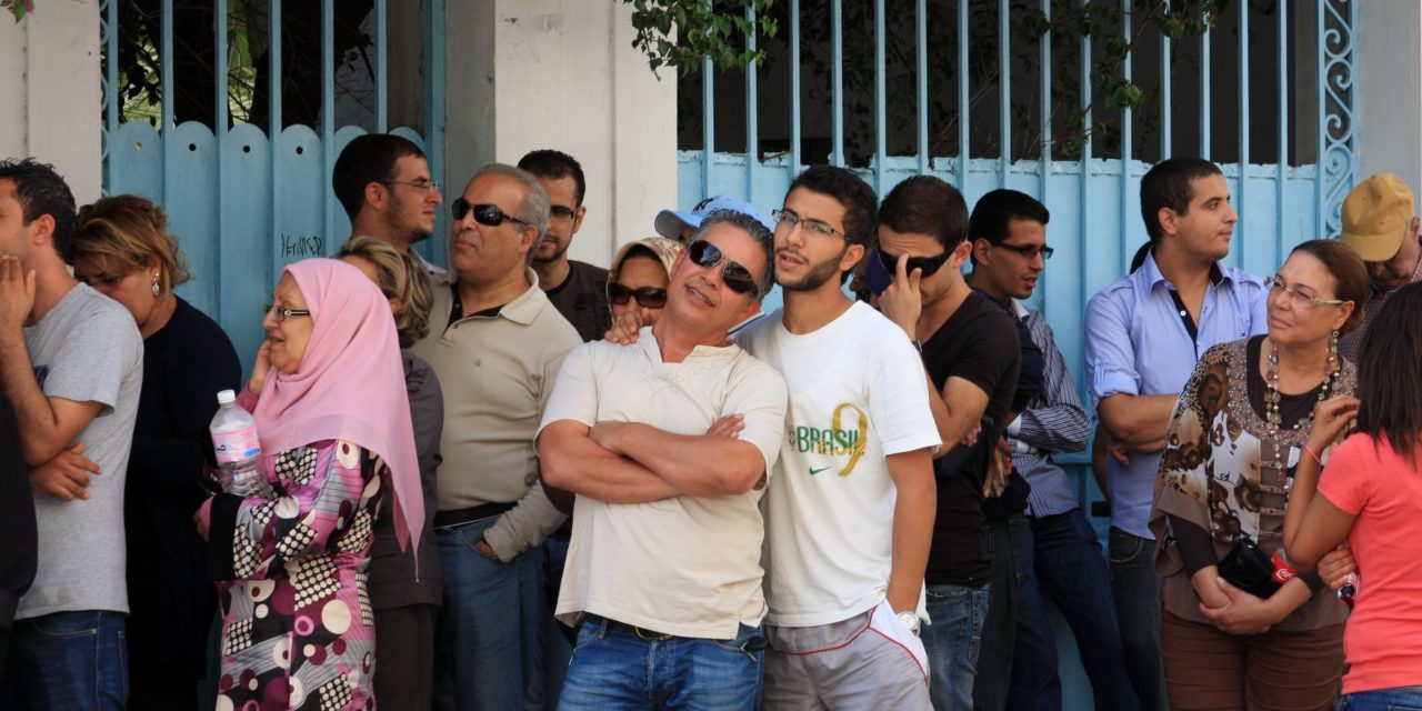 Epäluottamus varjostaa arabikevään ”valopilkun” vaaleja