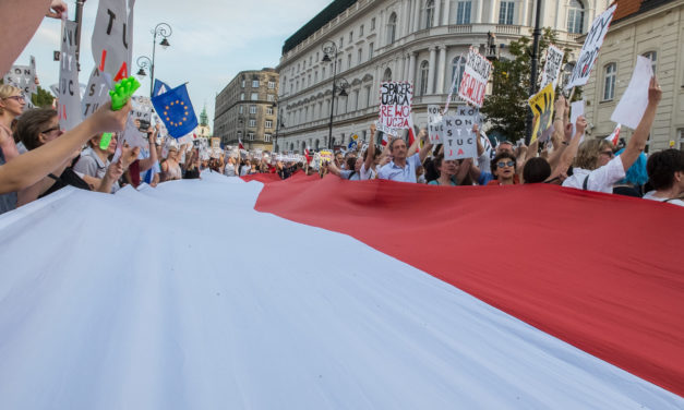 Puolan parlamenttivaalien voitto menossa taas nationalisteille