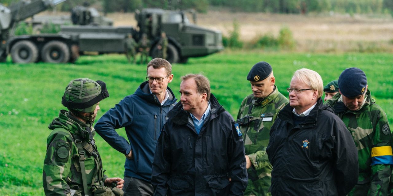 Suomi ja Ruotsi sorvaavat viimein isäntämaasopimusta puolustusyhteistyönsä sujuvoittamiseksi, mutta konkreettisista velvoitteista ei ole vielä puhettakaan