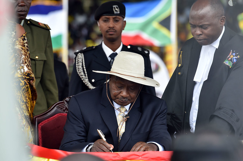 Ugandan vaaleissa Bobi Wine ja nuori äänestäjäkunta vaativat muutosta – 35 vuotta vallassa roikkunut Museveni vastasi väkivalloin