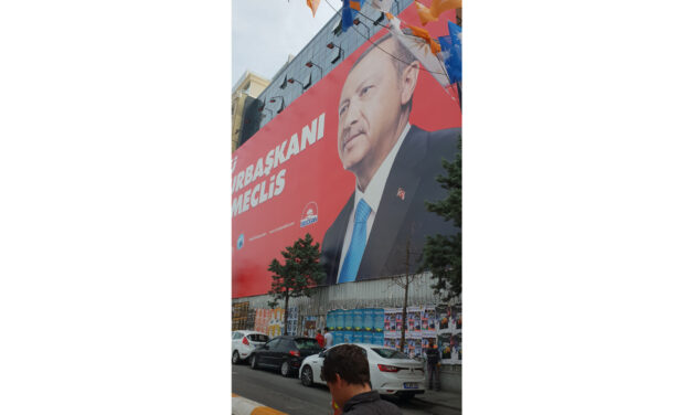 Saksan turkkilainen diaspora elää poliittisten jännitteiden keskellä